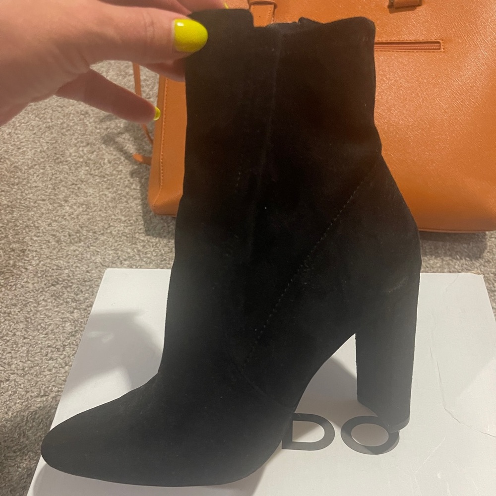 Aldo Black Musimon Suede Boot size 7 1/2